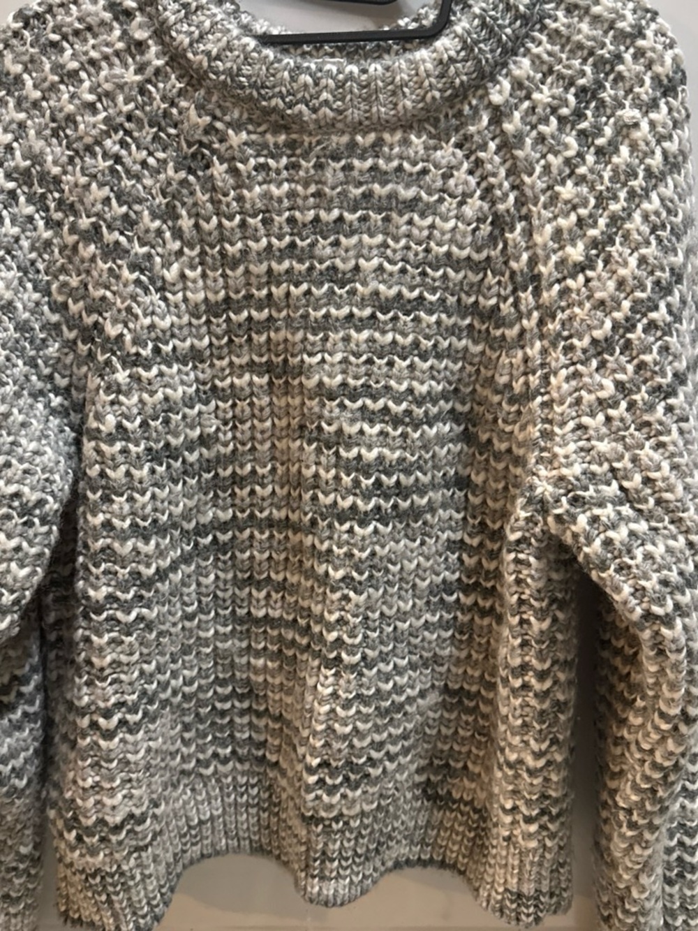 GAP Marled Crewneck Sweater in Cream and Gray